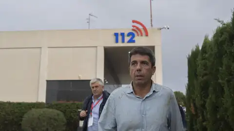 Archivo - El 'president' de la Generalitat, Carlos Mazón, durante una visita al centro del 112 - o Archivo - El 'president' de la Generalitat, Carlos Mazón, durante una visita al centro del 112 - o