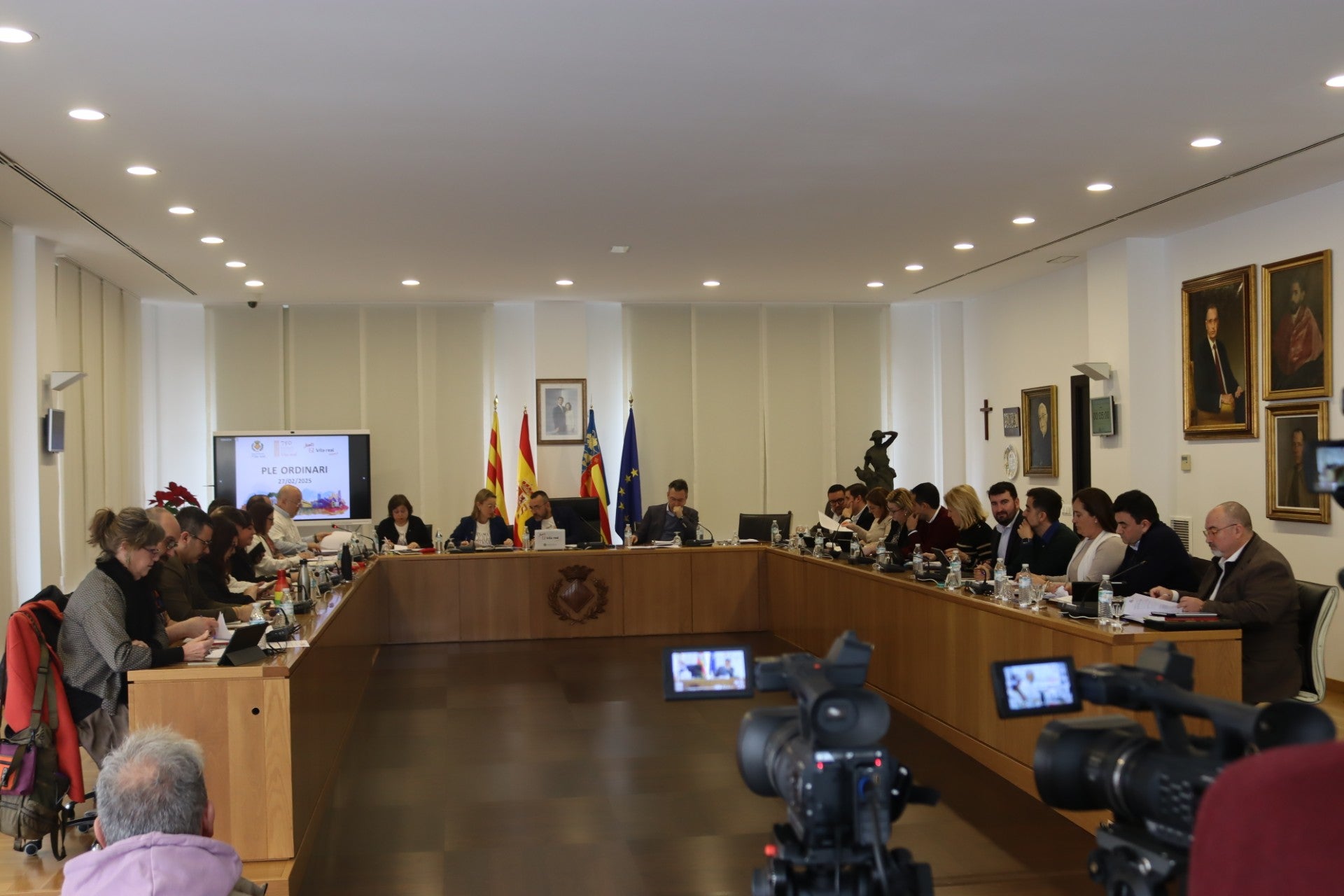 Vila-real aprueba la instalación de un cargador de agua para utilizar agua reciclada para la limpieza viaria Vila-real aprueba la instalación de un cargador de agua para utilizar agua reciclada para la limpieza viaria