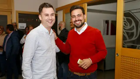 Javier Alfonso Cendón y Diego Moreno tras conocer los resultados de las primarias celebradas en 2017 Javier Alfonso Cendón y Diego Moreno tras conocer los resultados de las primarias celebradas en 2017