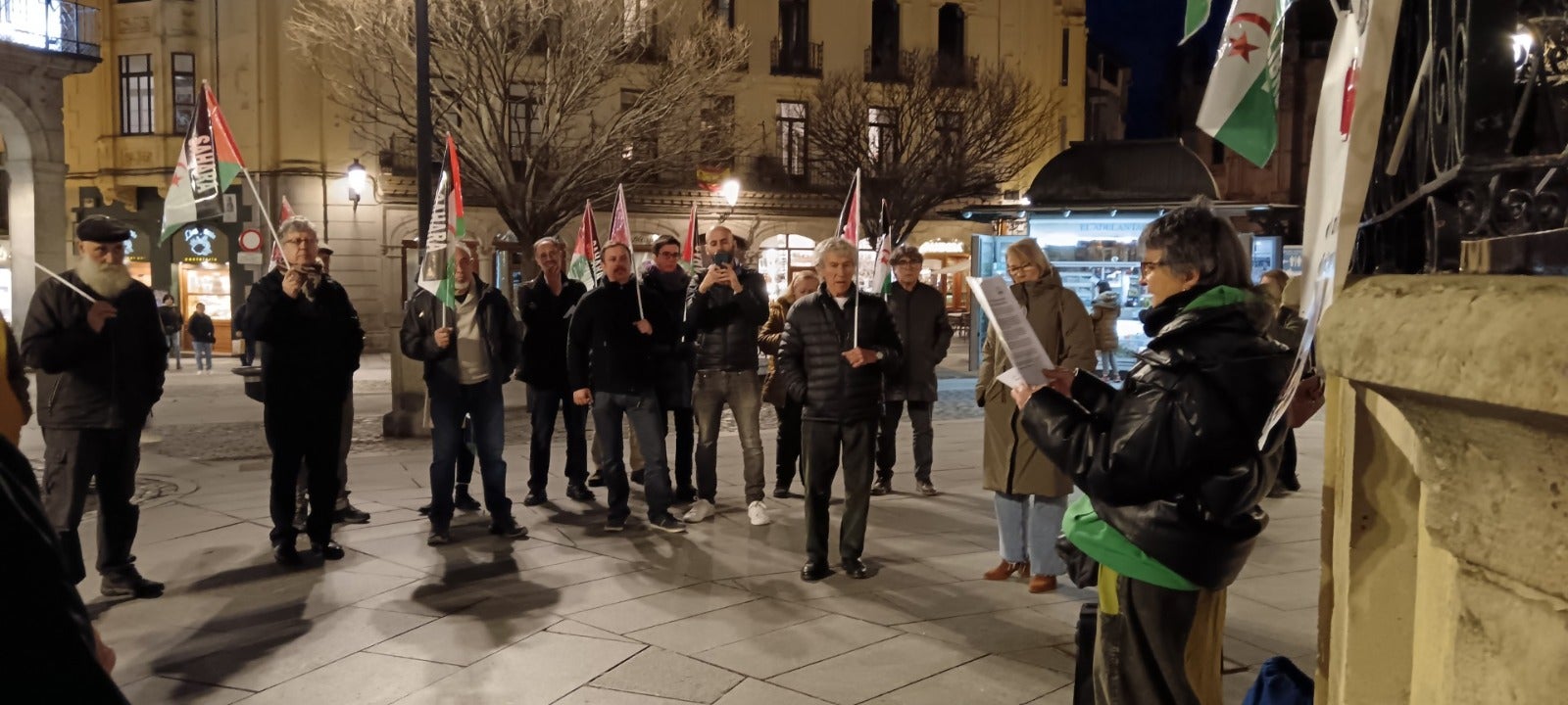 Amigos del Pueblo Saharaui celebró en Segovia el 49 aniversario de la proclamación de la RASD Amigos del Pueblo Saharaui celebró en Segovia el 49 aniversario de la proclamación de la RASD