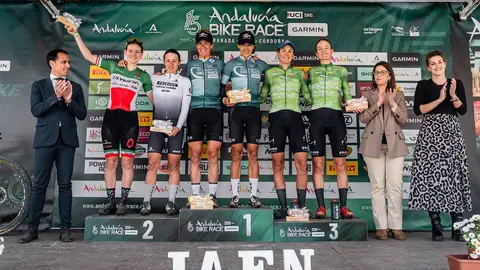 Natalia Fischer y María Reyes Murillo (Extremadura-Ecopilas) logran subir al podio en Jaén Natalia Fischer y María Reyes Murillo (Extremadura-Ecopilas) logran subir al podio en Jaén