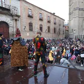 Momento del entierro de la sardina en la Plaza del Ayuntamiento. Momento del entierro de la sardina en la Plaza del Ayuntamiento.