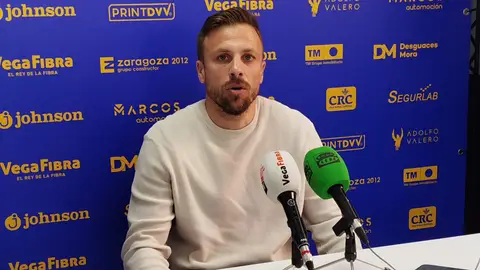 El Orihuela CF presenta oficialmente a Pato y a José María Cases previo al partido ante el Cádiz Mirandilla Orihuela Cf