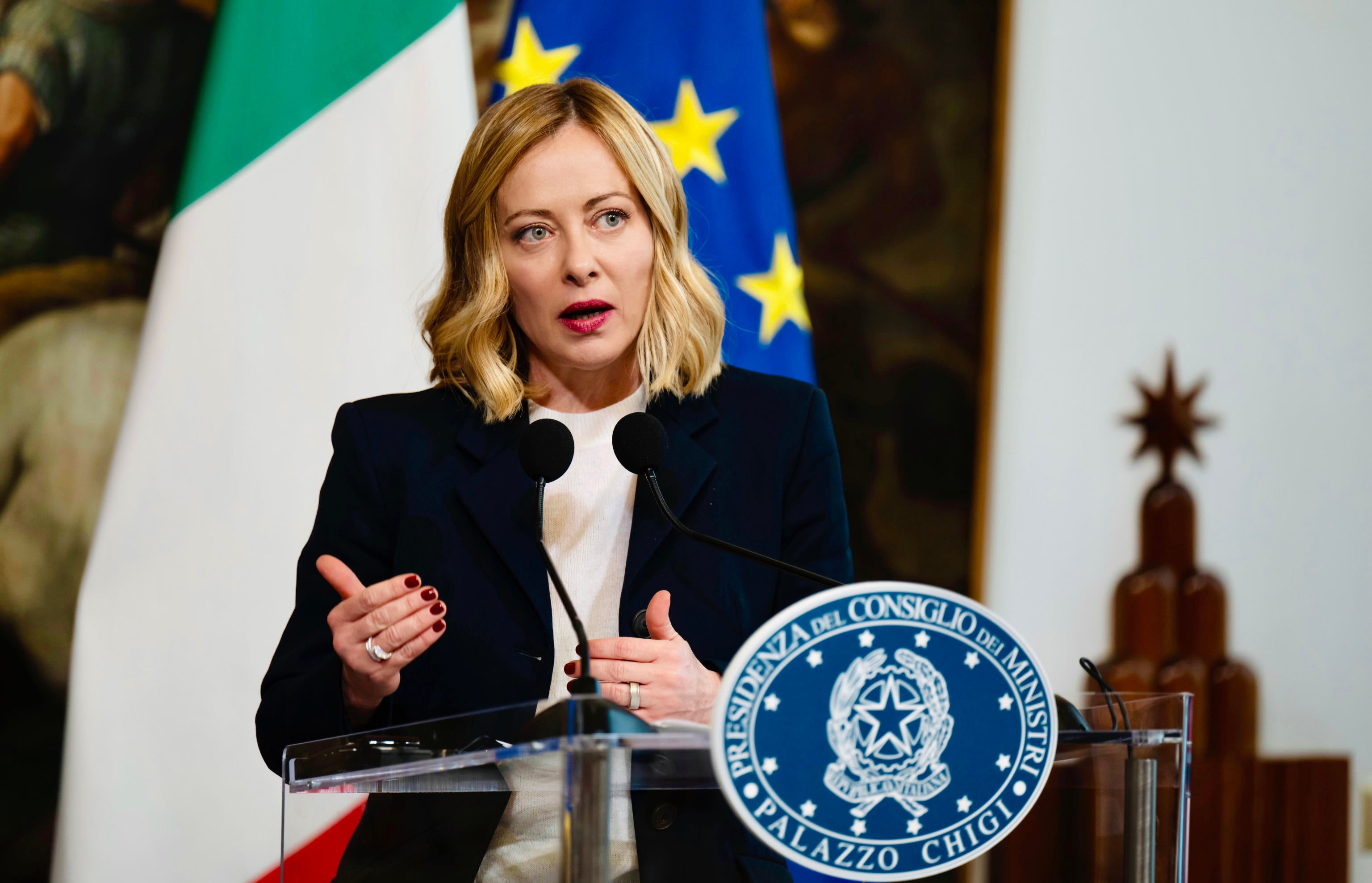 Meloni propone una "cumbre inmediata" entre Estados Unidos y Europa para atajar la crisis entre Zelenski y Trump Meloni propone una "cumbre inmediata" entre Estados Unidos y Europa para atajar la crisis entre Zelenski y Trump