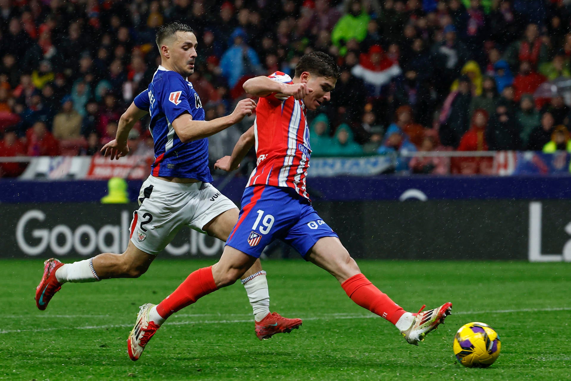 El Atlético de Madrid se impone al Athletic y conquista el liderato (1-0) El Atlético de Madrid se impone al Athletic y conquista el liderato (1-0)
