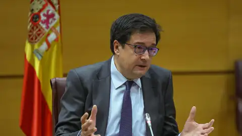 El ministro para la Transformación Digital y de la Función Pública, Óscar López, comparece ante la Comisión de Transformación Digital, para explicar la política, objetivos y acciones que va a llevar a cabo en su ministerio, este martes, en el Senado. El ministro para la Transformación Digital y de la Función Pública, Óscar López, comparece ante la Comisión de Transformación Digital, para explicar la política, objetivos y acciones que va a llevar a cabo en su ministerio, este martes, en el Senado.