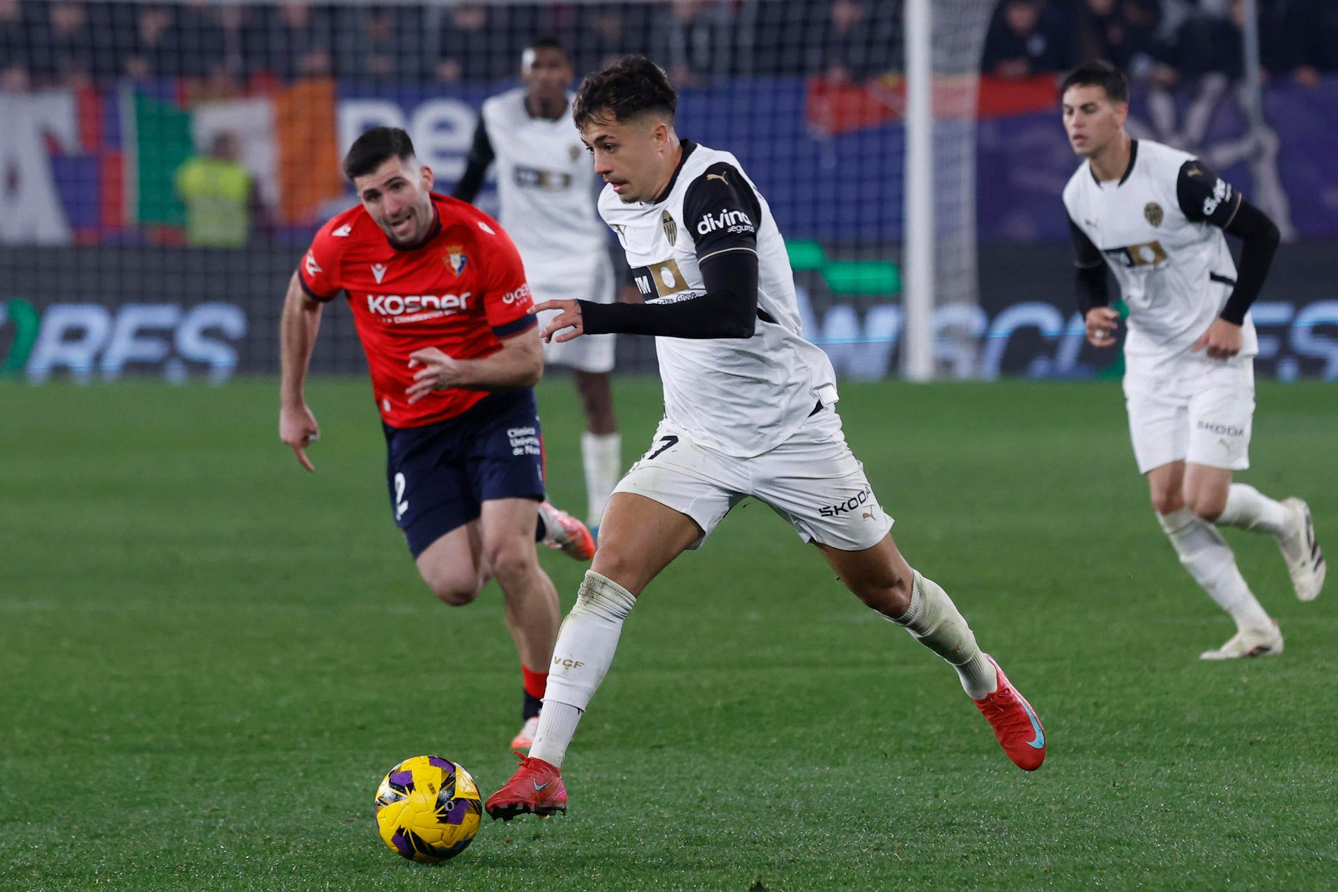 Un golazo de Sadiq firma las tablas entre Valencia y Osasuna Un golazo de Sadiq firma las tablas entre Valencia y Osasuna