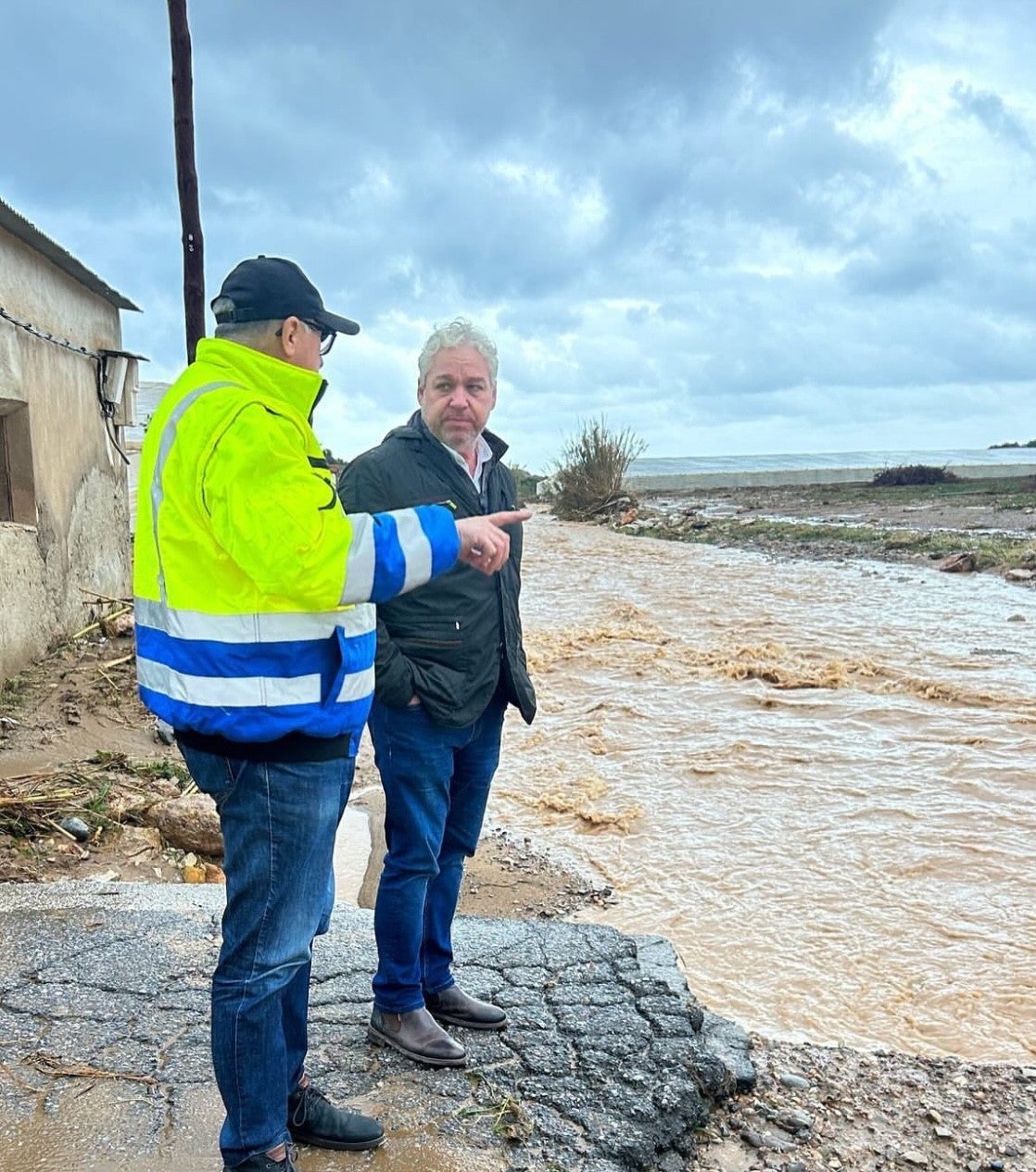 Ginés Campillo, alcalde de Mazarrón, pide la implicación de Confederación y la Comunidad para reforzar con urgencia las infraestructuras hídricas Ginés Campillo, alcalde de Mazarrón, pide la implicación de Confederación y la Comunidad para reforzar con urgencia las infraestructuras hídricas