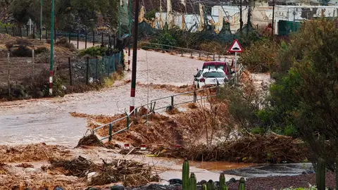 El barranco de Ojos de Garza, el Telde (Gran Canaria), desbordado por las lluvias. El barranco de Ojos de Garza, el Telde (Gran Canaria), desbordado por las lluvias.