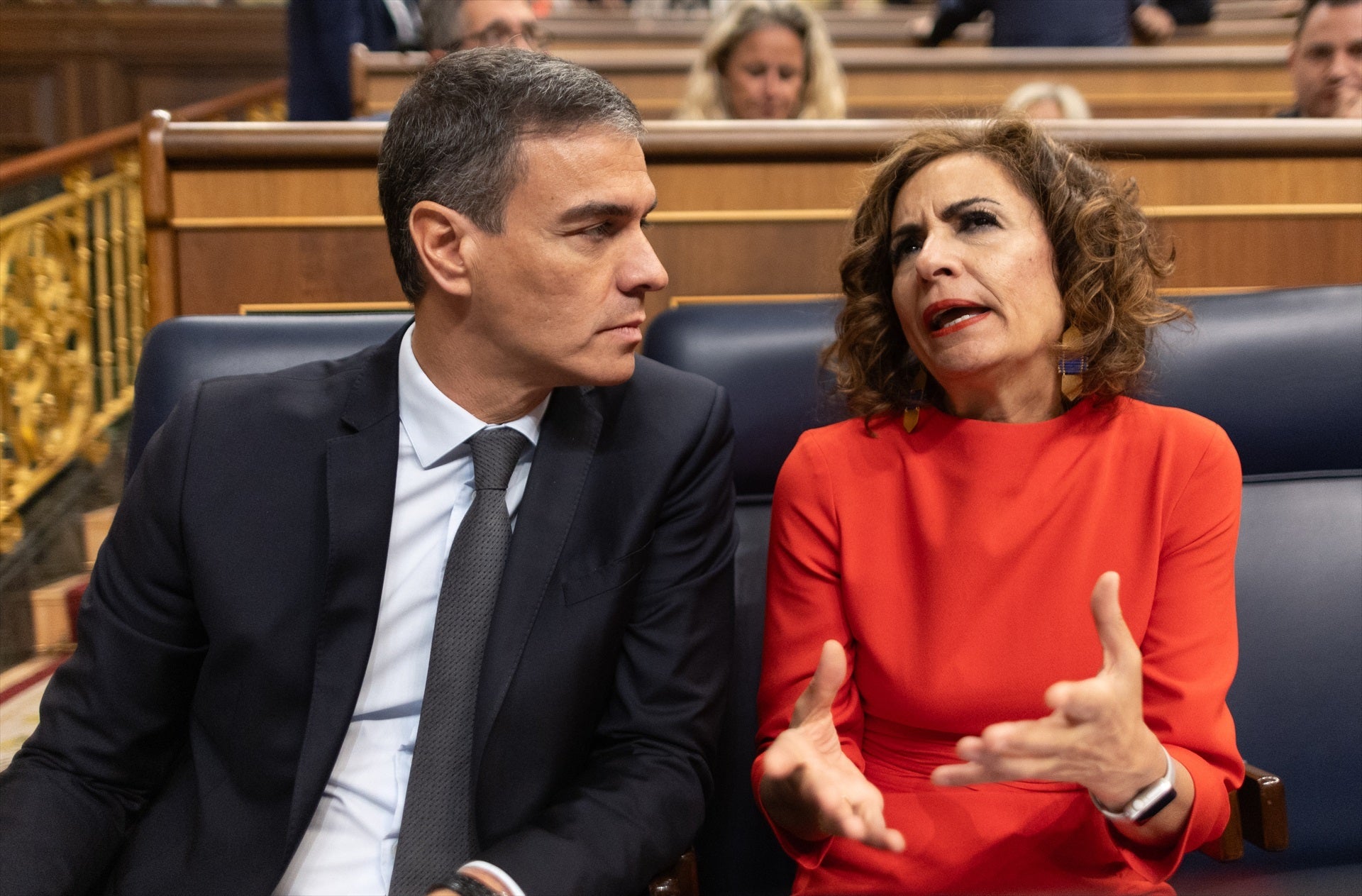 Tertulia: Las contradicciones del PSOE tras las últimas cesiones a Junts Tertulia: Las contradicciones del PSOE tras las últimas cesiones a Junts