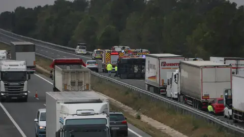 Accident a l'AP7 entre l'Ametlla de Mar i l'Hospitalet de l'Infant Accident a l'AP7 entre l'Ametlla de Mar i l'Hospitalet de l'Infant