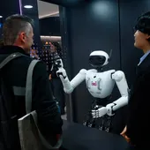 robot humanoide, MWC 2025 robot humanoide, MWC 2025