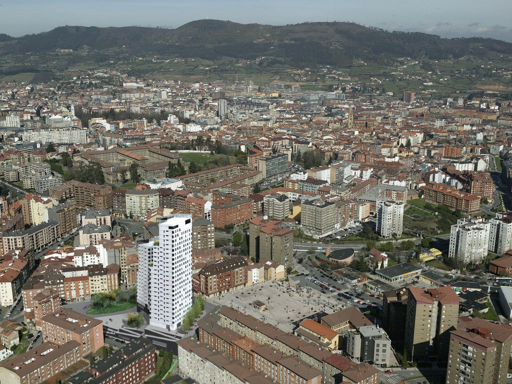El pleno del Ayuntamiento aprueba las torres de viviendas en San Lázaro El pleno del Ayuntamiento aprueba las torres de viviendas en San Lázaro