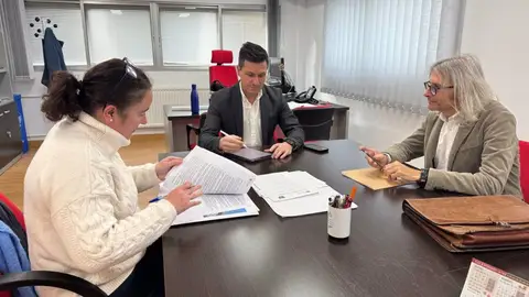 La Diputación de Cáceres y la UEx acercan posturas para diseñar acciones innovadoras en el abordaje del desarrollo rural La Diputación de Cáceres y la UEx acercan posturas para diseñar acciones innovadoras en el abordaje del desarrollo rural