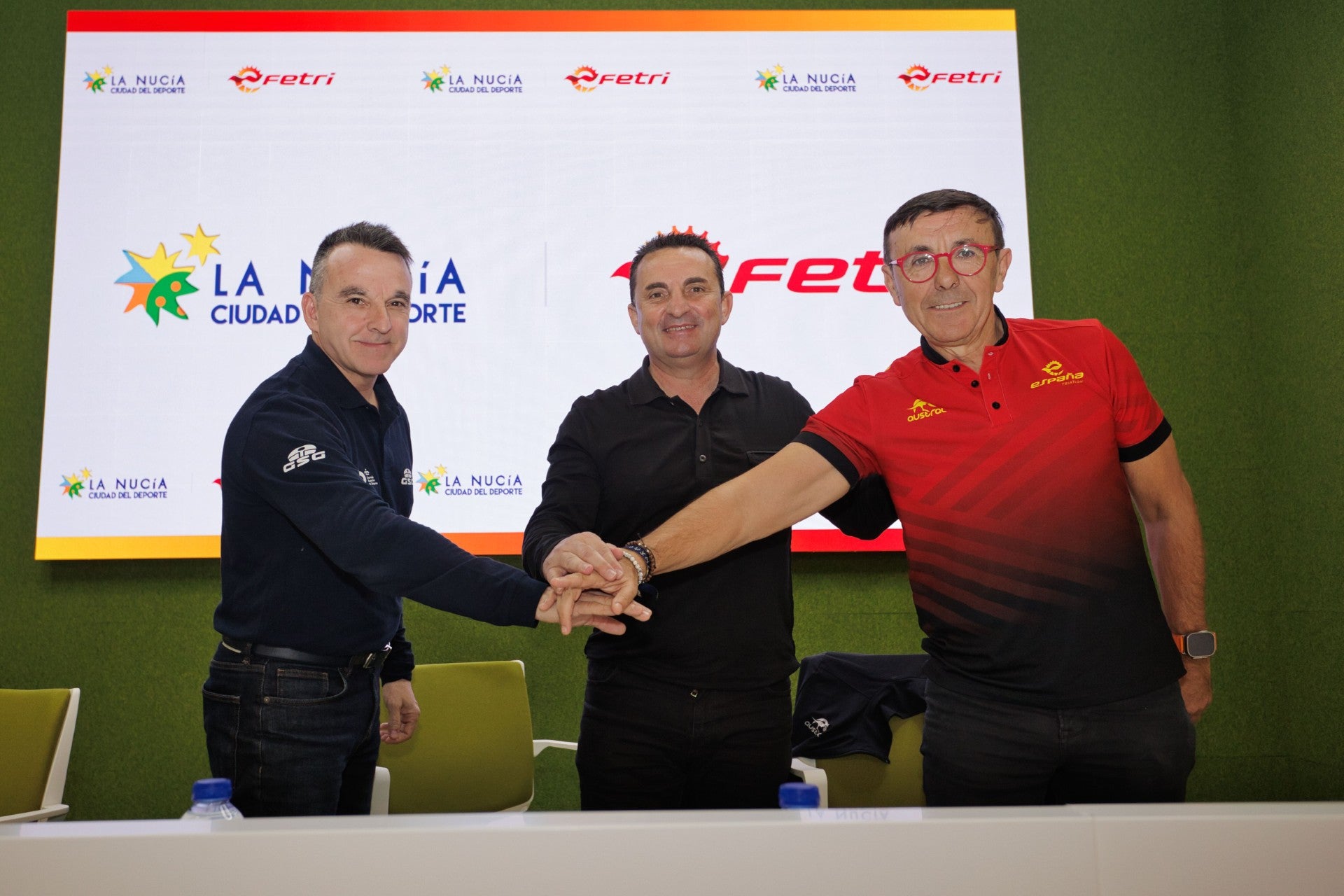 La Nucía renueva su colaboración con la selección Española de Triatlón La Nucía renueva su colaboración con la selección Española de Triatlón