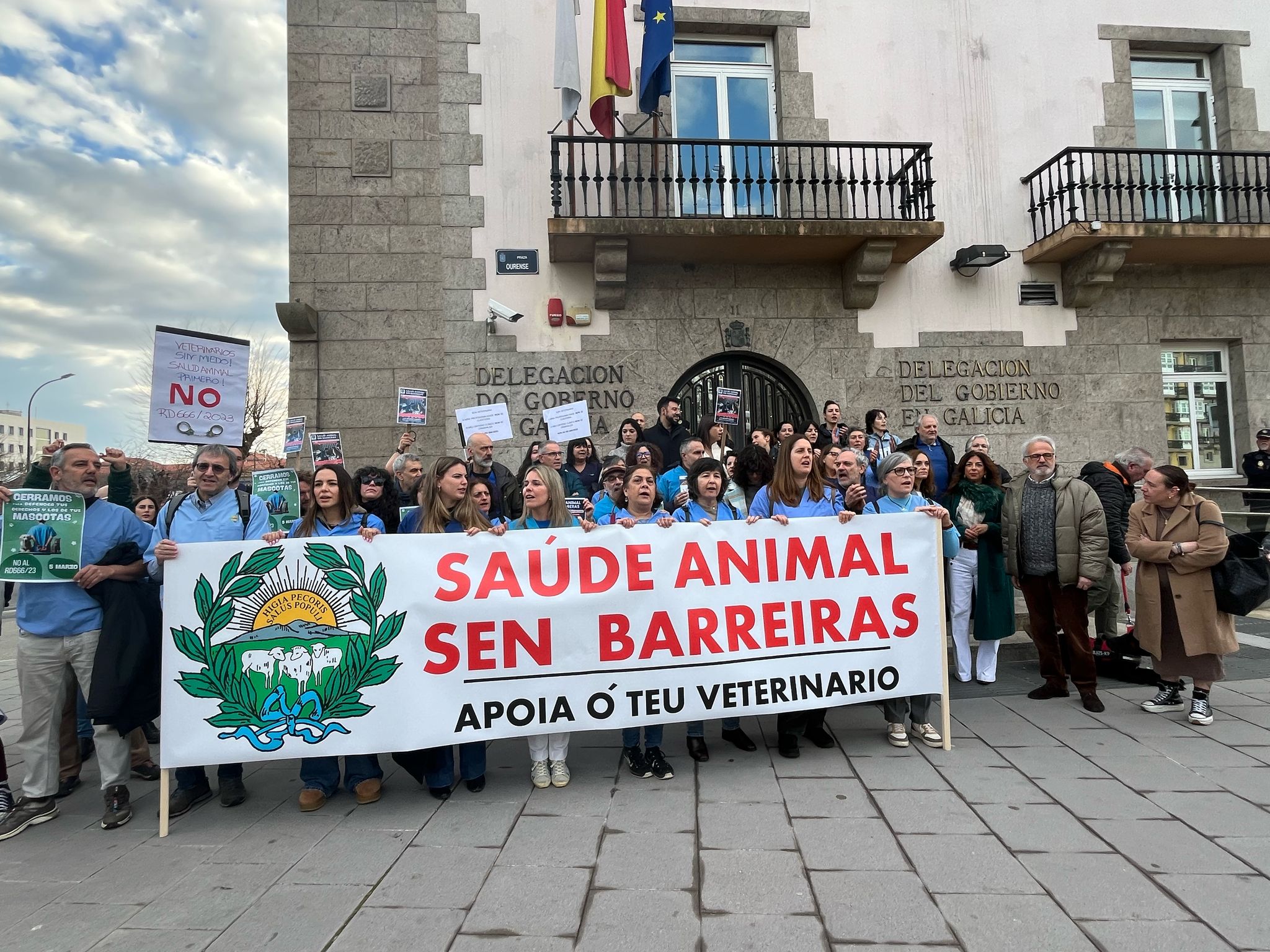 Los veterinarios gallegos se concentran contra el Real Decreto aprobado en enero Los veterinarios gallegos se concentran contra el Real Decreto aprobado en enero