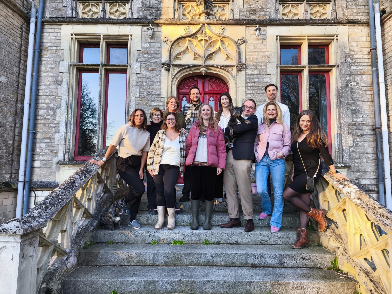 Unha semana de inspiración e convivencia interxeracional no “Château Coliving” Unha semana de inspiración e convivencia interxeracional no “Château Coliving”