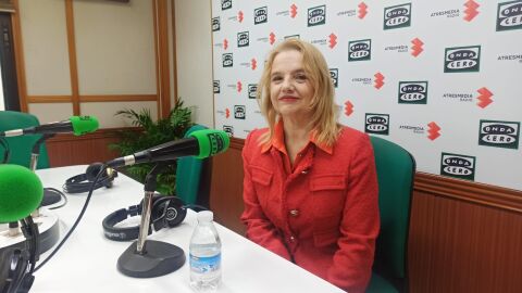 Pilar Astray, en los estudios de Onda Cero Ciudad Real