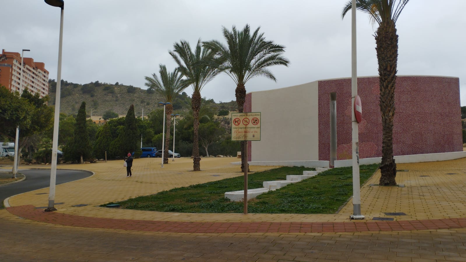 El PSOE de la Vila propone poner el nombre “Jardí d’Ucraïna” a un parque de La Cala El PSOE de la Vila propone poner el nombre “Jardí d’Ucraïna” a un parque de La Cala