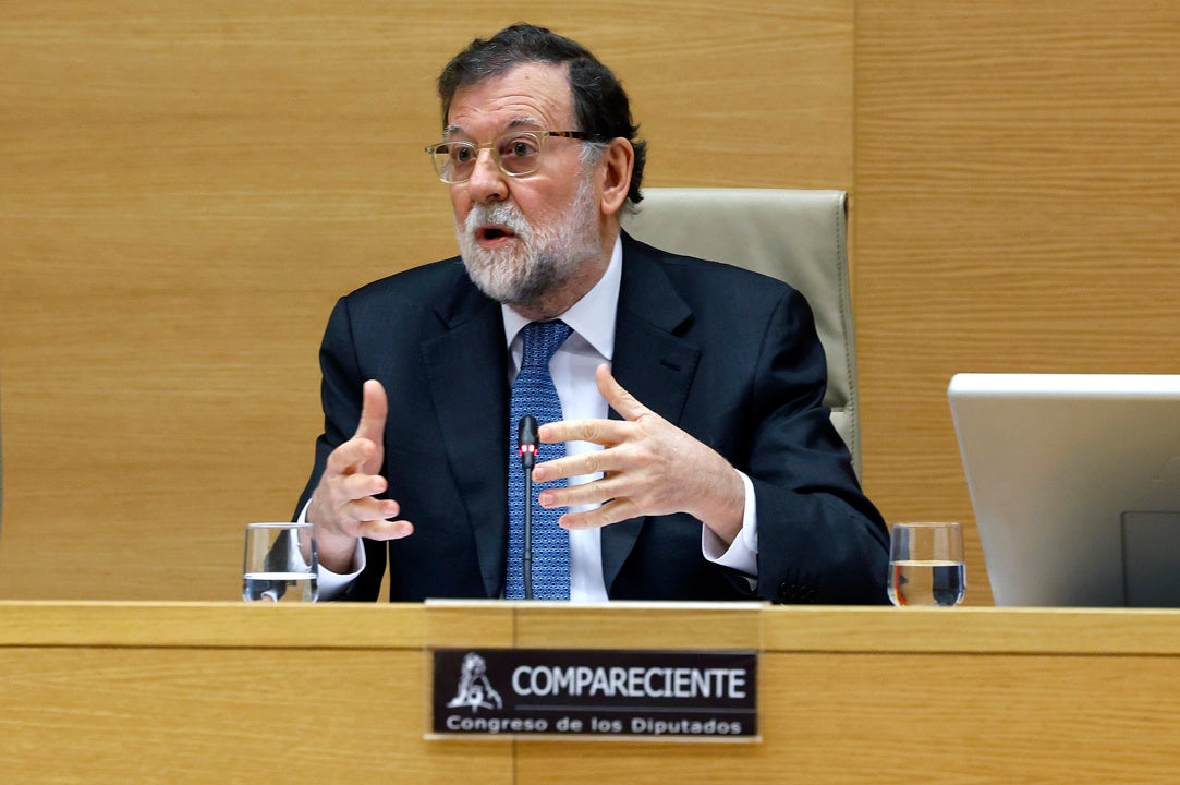 Rajoy, a Belarra: "No voy a responder a si creo que ustedes son tontos porque tampoco se trata de generar un mal ambiente" Rajoy, a Belarra: "No voy a responder a si creo que ustedes son tontos porque tampoco se trata de generar un mal ambiente"