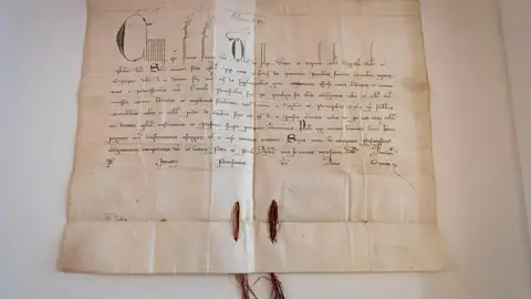 Una Bula pontificia de 1347 acaba de ser restituida a la catedral de Sigüenza Una Bula pontificia de 1347 acaba de ser restituida a la catedral de Sigüenza