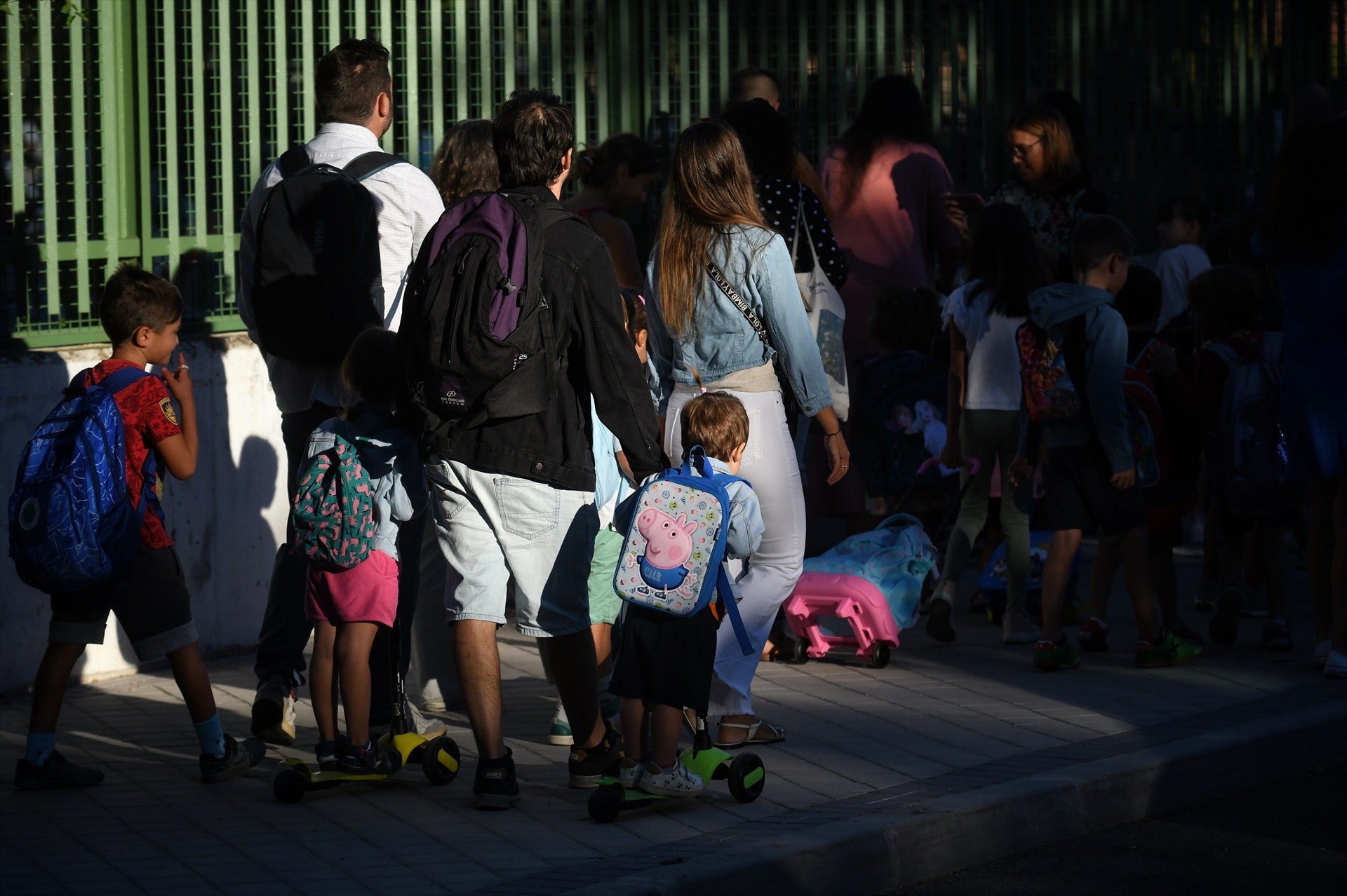 La solicitud de plaza en colegios e institutos de la Comunidad se abrirá la próxima semana La solicitud de plaza en colegios e institutos de la Comunidad se abrirá la próxima semana
