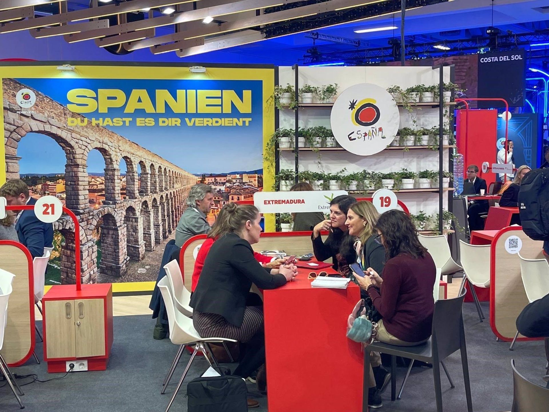 Extremadura promociona su oferta turística en el expositor de Turespaña en la ITB de Berlín Extremadura promociona su oferta turística en el expositor de Turespaña en la ITB de Berlín