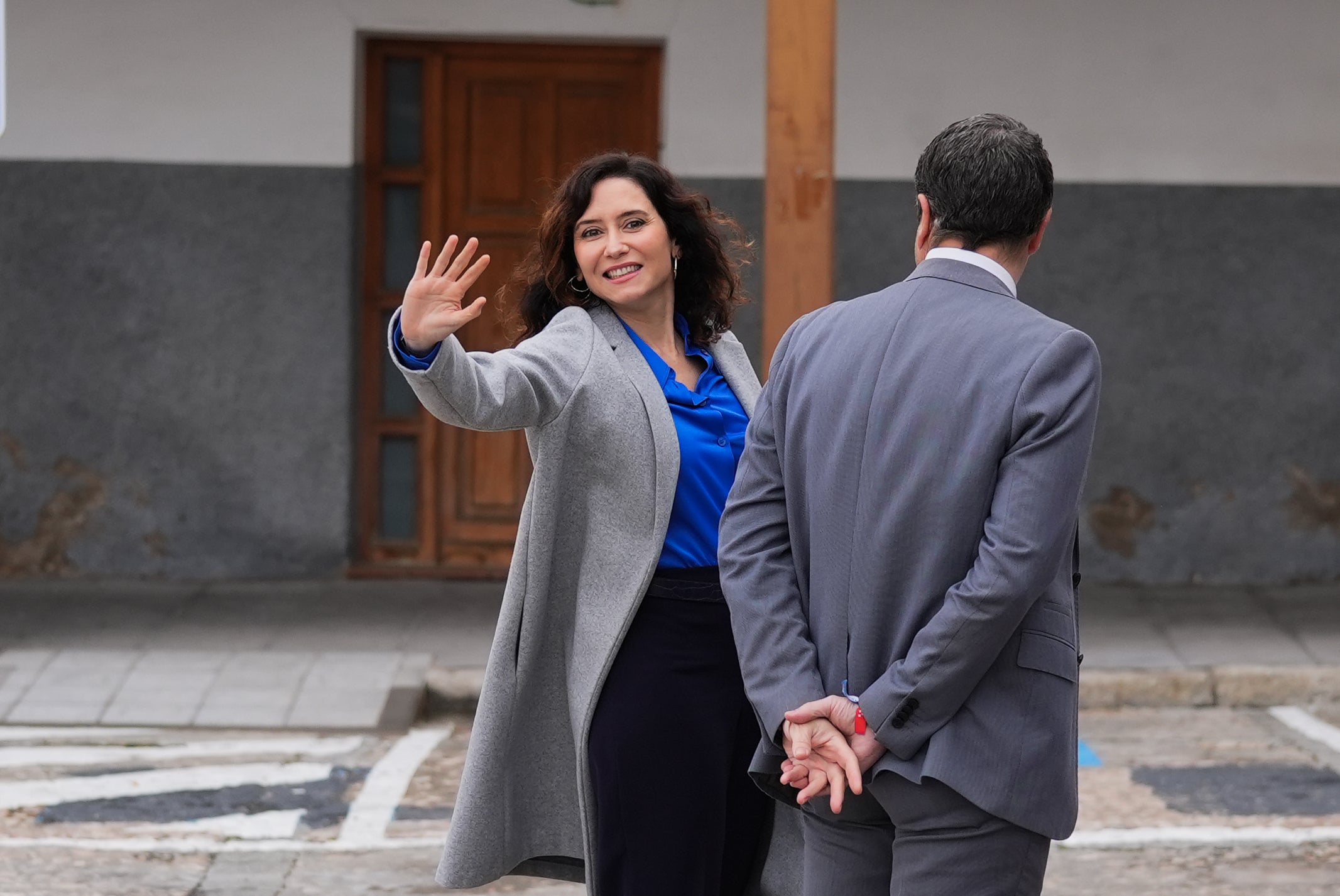 Ayuso alerta sobre la situación insostenible de la política por culpa de Sánchez y su "Frente Popular" Ayuso alerta sobre la situación insostenible de la política por culpa de Sánchez y su "Frente Popular"