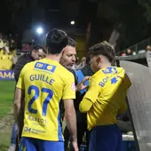 Pato muestra su compromiso con la cantera tras su llegada al Orihuela CF Pato muestra su compromiso con la cantera tras su llegada al Orihuela CF