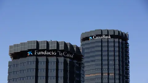 Fachada de la sede de CaixaBank en la Avenida Diagonal de Barcelona, a 11 de julio de 2022, en Barcelona, Cataluña Fachada de la sede de CaixaBank en la Avenida Diagonal de Barcelona, a 11 de julio de 2022, en Barcelona, Cataluña