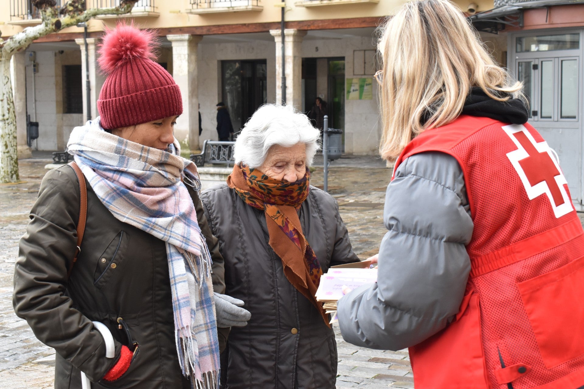 Cruz Roja en Palencia ofreció apoyo y respuestas adaptadas a las necesidades de más de 4200 mujeres durante el pasado año en la provincia Cruz Roja en Palencia ofreció apoyo y respuestas adaptadas a las necesidades de más de 4200 mujeres durante el pasado año en la provincia