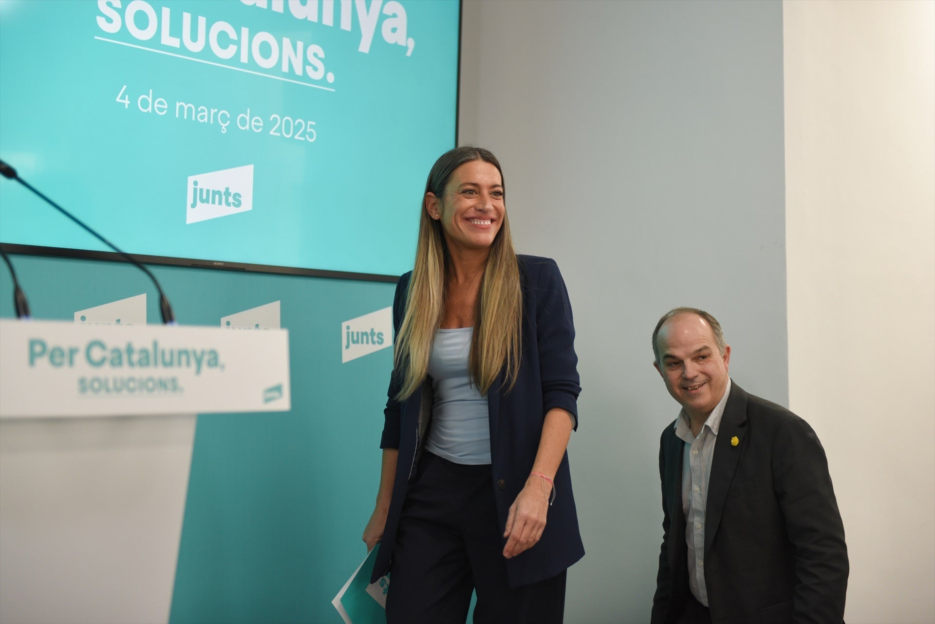 Tertulia: El pacto por la inmigración en Cataluña Tertulia: El pacto por la inmigración en Cataluña