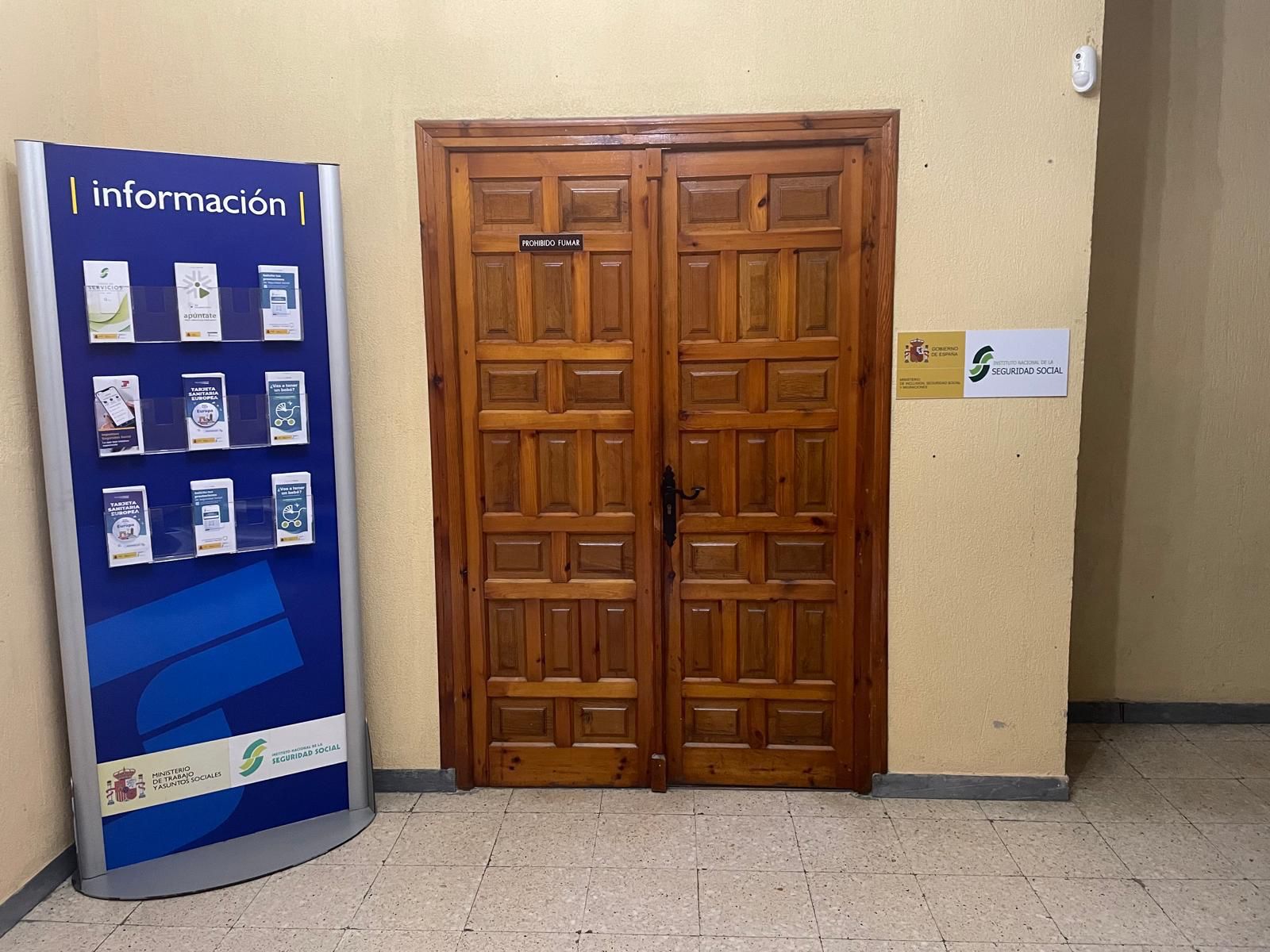 La Seguridad Social acerca sus servicios a los ciudadanos de Cervera de Pisuerga La Seguridad Social acerca sus servicios a los ciudadanos de Cervera de Pisuerga