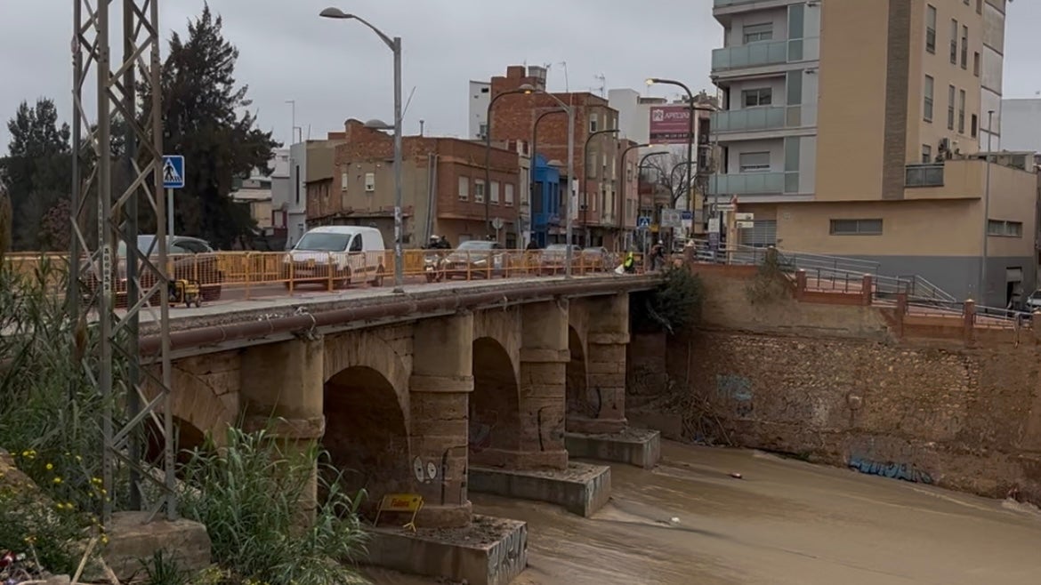 La zona cero de la DANA esquiva el temporal de lluvias: "Hemos sufrido y seguiremos sufriendo" La zona cero de la DANA esquiva el temporal de lluvias: "Hemos sufrido y seguiremos sufriendo"