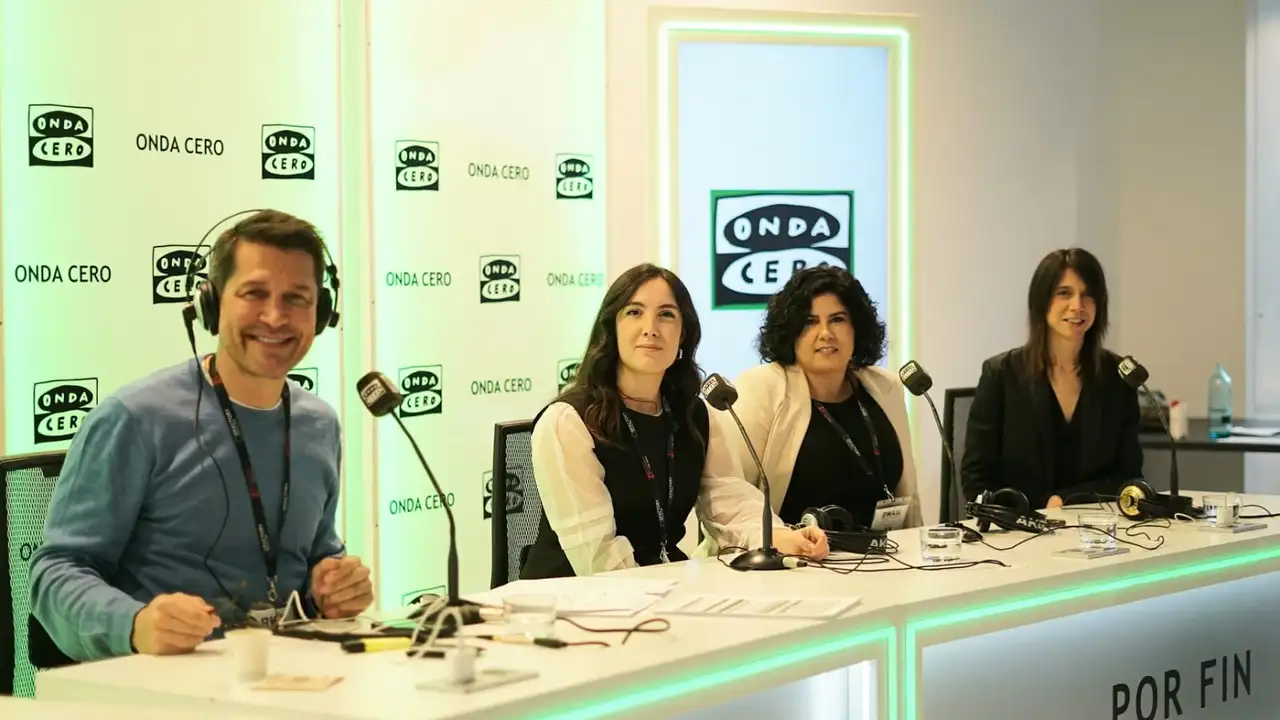 Alicia Martínez, Patricia González y Andrea Aznar en Por Fin, con Jaime Cantizano Alicia Martínez, Patricia González y Andrea Aznar en Por Fin, con Jaime Cantizano