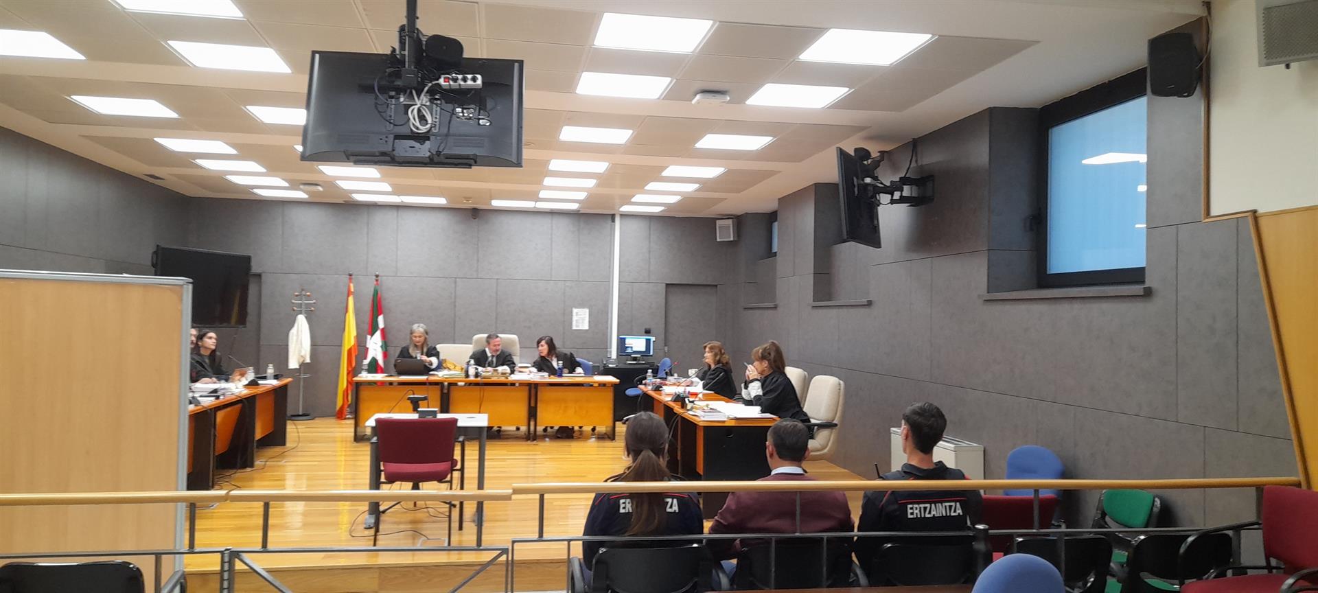 El acusado de matar a cinco hombres en Bilbao será juzgado en mayo por la muerte de otro varón en octubre de 2021 El acusado de matar a cinco hombres en Bilbao será juzgado en mayo por la muerte de otro varón en octubre de 2021