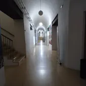 Pasillo de la Facultad de Comunicación Pasillo de la Facultad de Comunicación