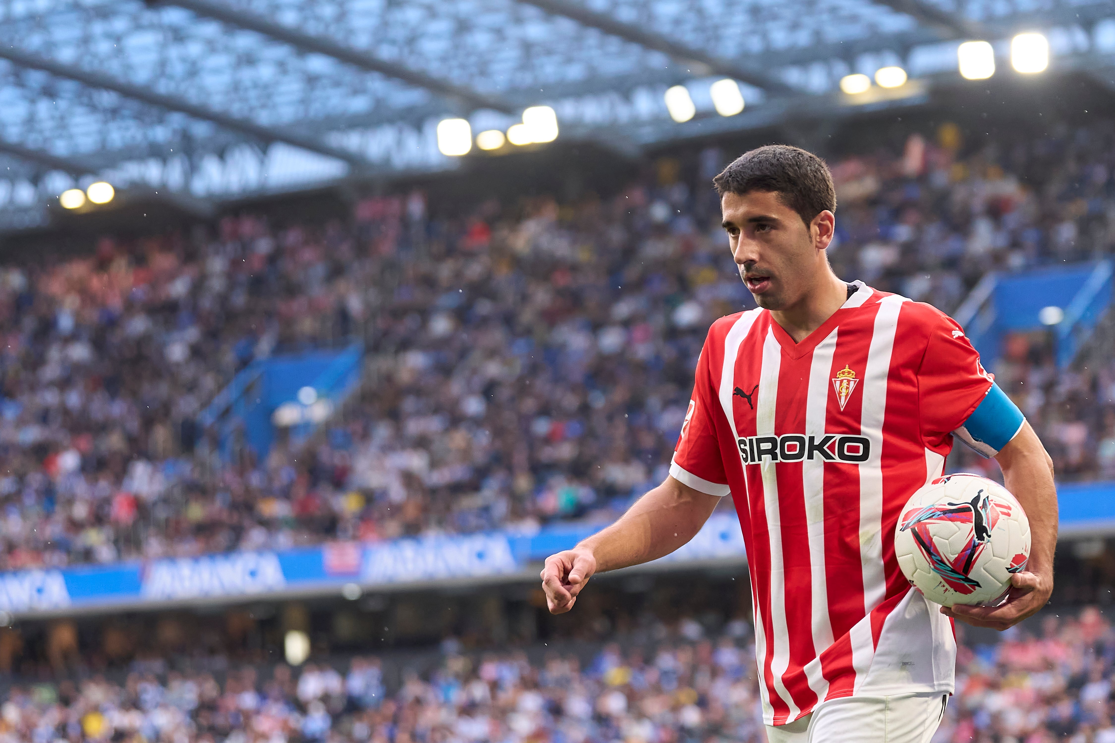 Cote cuelga las botas: "Lo máximo para mí es acabar aquí, en el Sporting" Cote cuelga las botas: "Lo máximo para mí es acabar aquí, en el Sporting"