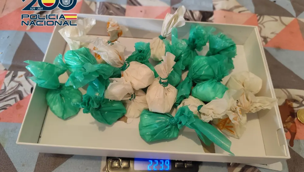 Droga dispuesta para la venta al menudeo en la Marina Baixa Droga dispuesta para la venta al menudeo en la Marina Baixa