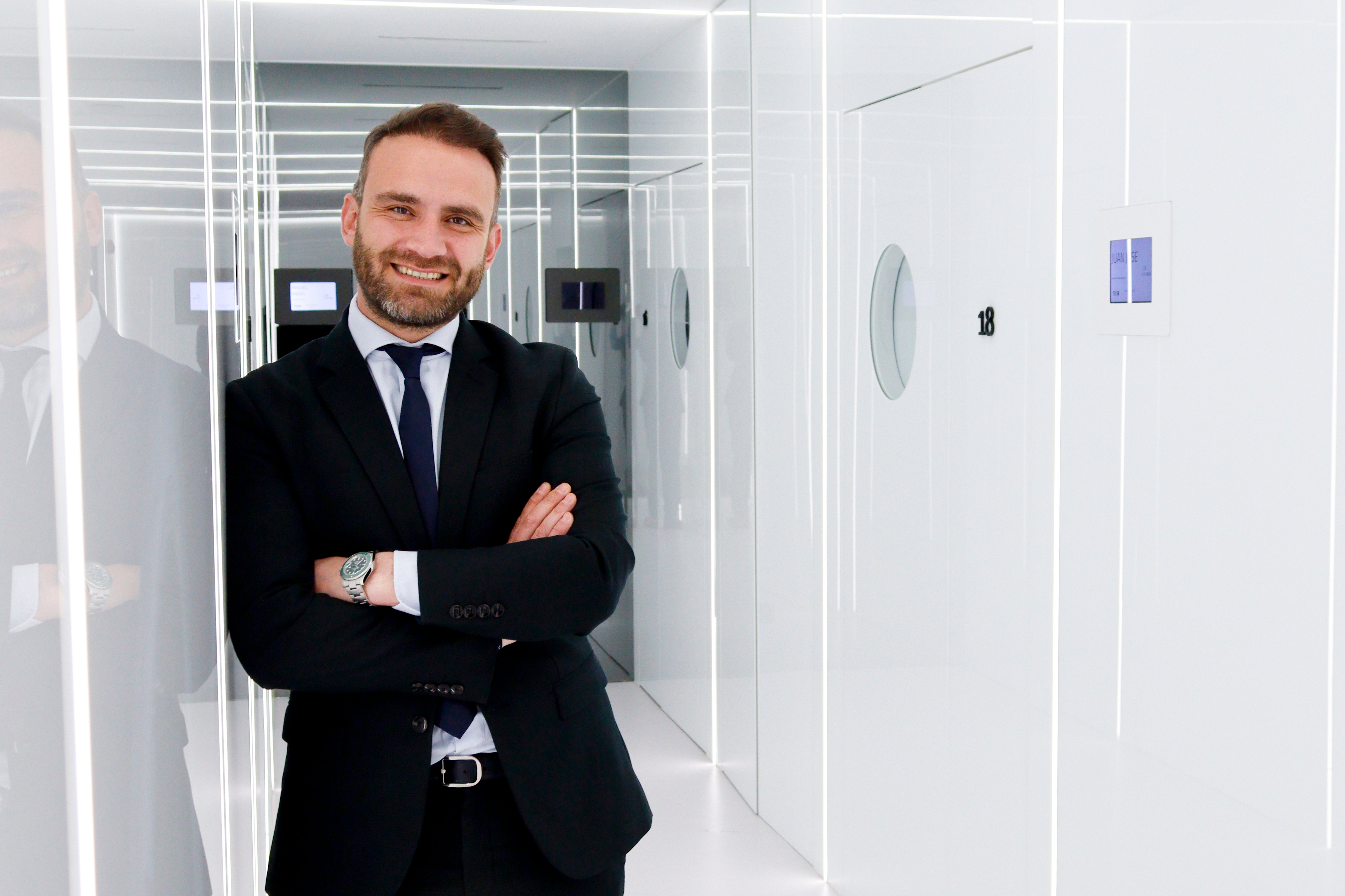 Óscar Méndoza: “En Hospital Capilar hemos ayudado a más de 8.000 personas a mejorar su vida” Óscar Méndoza: “En Hospital Capilar hemos ayudado a más de 8.000 personas a mejorar su vida”