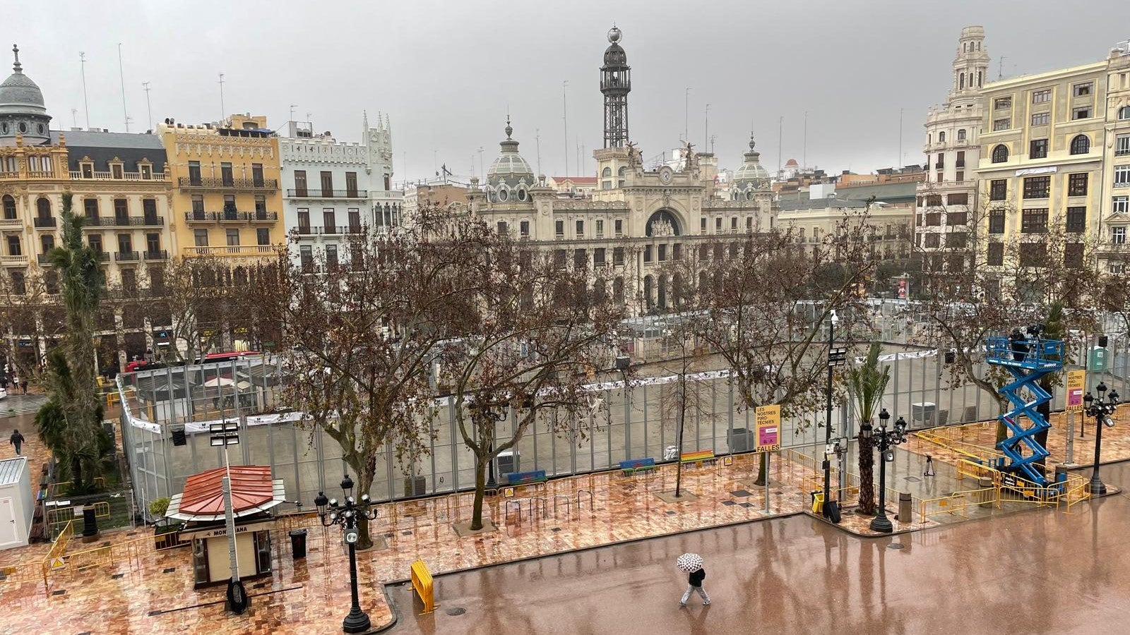València levanta las restricciones y este viernes habrá de nuevo clase y 'mascletà' València levanta las restricciones y este viernes habrá de nuevo clase y 'mascletà'