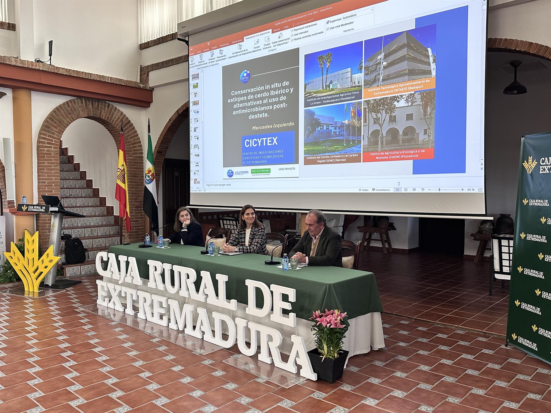 Unas jornadas de Cicytex y Caja Rural de Extremadura abordan proyectos investigadores en ganadería y calidad de la carne Unas jornadas de Cicytex y Caja Rural de Extremadura abordan proyectos investigadores en ganadería y calidad de la carne