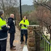 Visita de las autoridades y agentes a las zonas conflictivas de la Vall d´Uixò. Visita de las autoridades y agentes a las zonas conflictivas de la Vall d´Uixò.