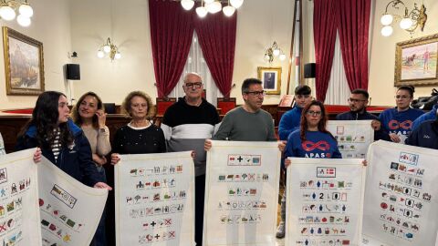 Presentaci&oacute;n fallas inclusivas con pictogramas en Sueca