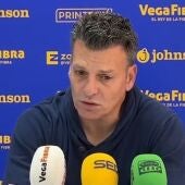 Pato, entrenador del equipo oriolano, habla del potencial del Xerez CD y de cómo va a afrontar su equipo el partido del domingo a las 18:30 horas