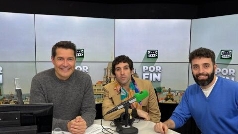 Jaime Cantizano con Maximiliano Calvo y &Aacute;lvaro Bermejo