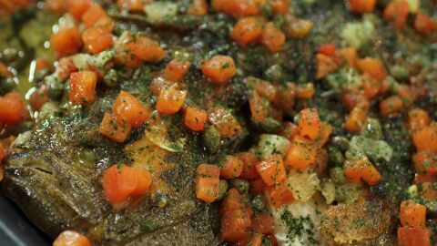  Rodaballo con refrito elegante Caballieri Alsinetti