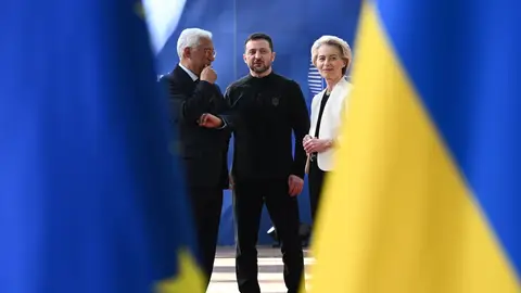 El presidente del Consejo Europeo, Antonio Costa; el presidente de Ucrania, Volodymyr Zelenski; y la presidenta de la Comisión Europea, Ursula von der Leyen, en una imagen de archivo El presidente del Consejo Europeo, Antonio Costa; el presidente de Ucrania, Volodymyr Zelenski; y la presidenta de la Comisión Europea, Ursula von der Leyen, en una imagen de archivo