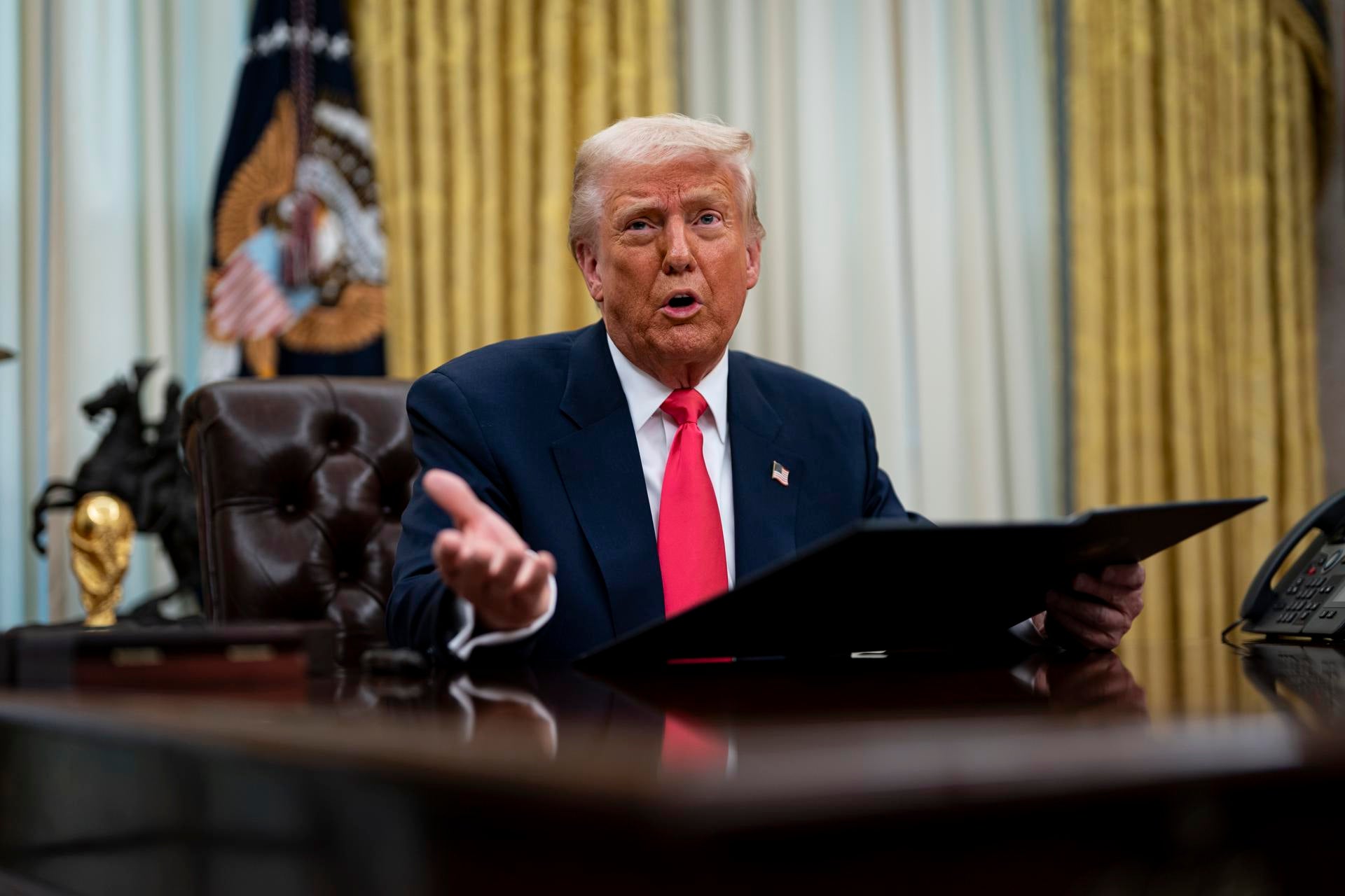 Trump amenaza con "sanciones a gran escala" a Putin tras su último ataque a Ucrania Trump amenaza con "sanciones a gran escala" a Putin tras su último ataque a Ucrania