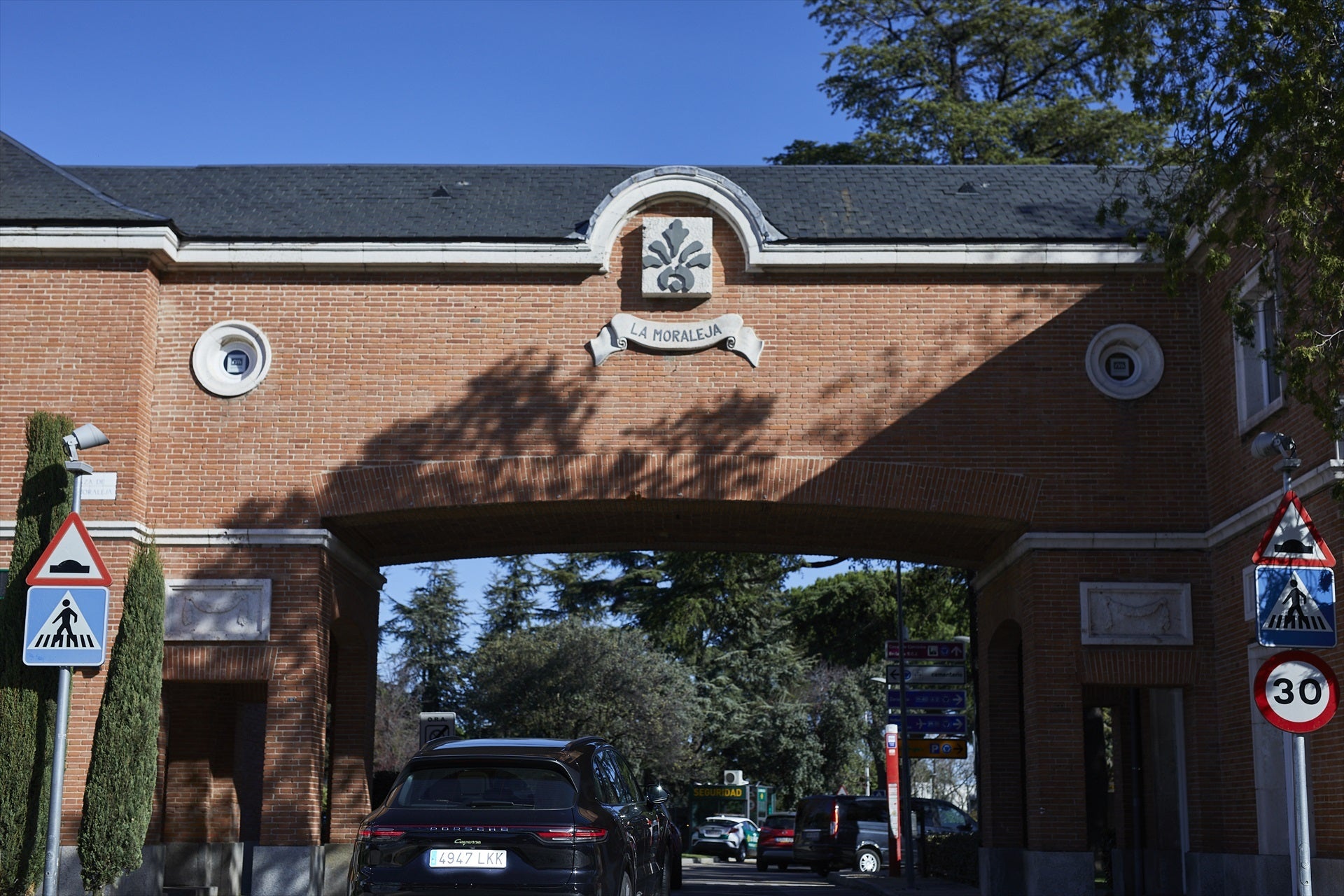 Qué se sabe de las acusaciones de agresión sexual contra un sacerdote de un colegio de La Moraleja: ha sido puesto en libertad Qué se sabe de las acusaciones de agresión sexual contra un sacerdote de un colegio de La Moraleja: ha sido puesto en libertad